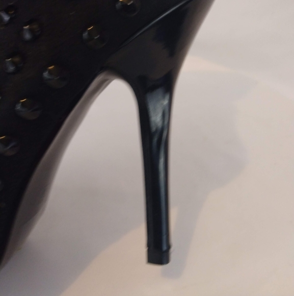 Dots Black Beaded Ruching Heel Boot - Picture 5 of 11